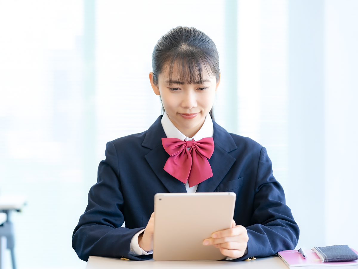 女子校生